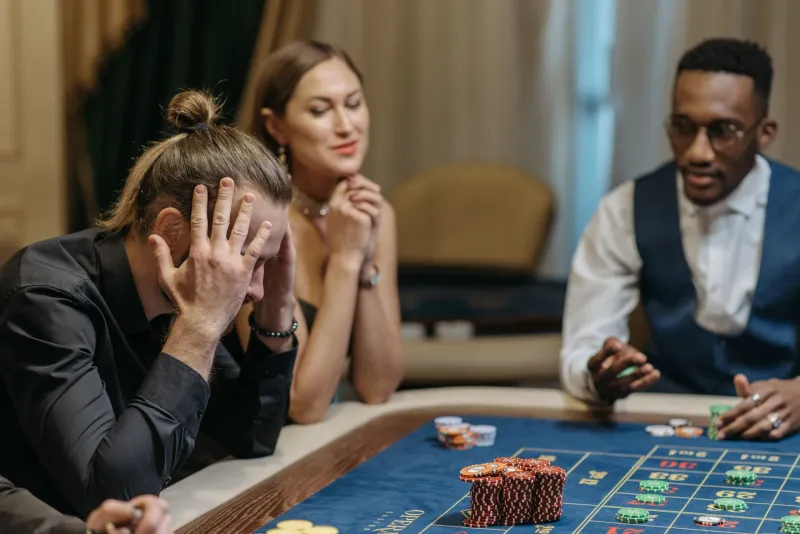 Spinning Your Wheels: How Loss-Chasing at Live Dealer Tables Traps You in the Jungle